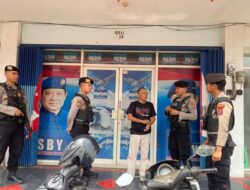 Mesin Politik Warming Up, Polisi di Gresik Patroli Sambang Sekretariat Parpol
