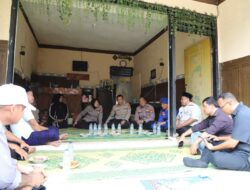 Polres Gresik Gelar Jumat Curhat Tampung Keluhan Warga Kebungson Gresik