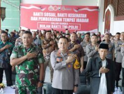 Semarak Bulan Bakti TNI-Polri 2024, Kapolres Gresik dan Dandim Baksos di Masjid Agung