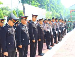 Khusyuk, Upacara Peringatan Hari Pahlawan Nasional 2024 di Mapolres Gresik