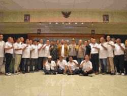 Pesan Bijak Bupati Gresik di Pengukuhan Pengurus KWG 2024-2027