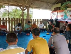 Tindaklanjuti Aspirasi Masyarakat Driyorejo Polres Gresik Hadir Melalui Jumat Curhat