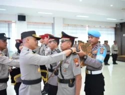 Polres Gresik Gelar Serah Terima Jabatan Kasat Resnarkoba dan Kasat Tahti Polres Gresik