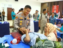 Polres Gresik Gelar Khitanan Massal Meriahkan Hari Bhayangkara ke-79