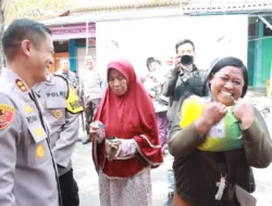 Sinergi Polres Gresik dan Bulog Hadirkan Gerakan Pangan Murah, Tekan Harga Beras Jelang HUT RI ke-80