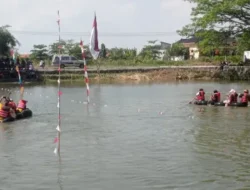 Meriah Lomba Dayung Antar RT Dalam Rangka HUT RI ke-80 di Duduksampeyan Gresik