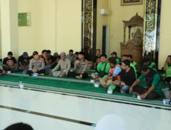 Polres Gresik dan Komunitas Ojol Bersatu, Sholat Gaib & Doa Bersama untuk Almarhum Driver Ojol