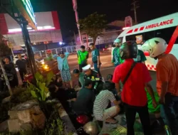 Sinergi Ojol, Warga, dan Polisi di Gresik Selamatkan Korban Kecelakaan