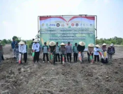 Dukung Swasembada Pangan Nasional, Polres Gresik Tanam Jagung Serentak dan Luncurkan Gudang Ketahanan Pangan