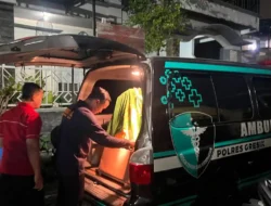 Duka Tak Pernah Sendiri: Polres Gresik Dampingi Keluarga Mengantar Jenazah Dengan Layanan Gratis Penuh Empati