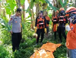 Polres Gresik bersama BPBD Bergerak Cepat Evakuasi Korban Terseret Selokan di Driyorejo Ditemukan Meninggal Dunia
