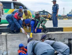 Hari Ketiga Pencarian, Satpolairud Polres Gresik dan Tim SAR Berhasil Temukan Korban KM Dharma Ferry VII