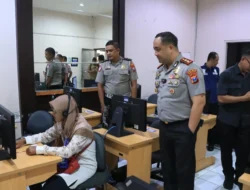 Kapolres Gresik Sidak Satpas hingga Mall Pelayanan Publik, Pastikan Layanan Prima Tanpa Celah Pungli