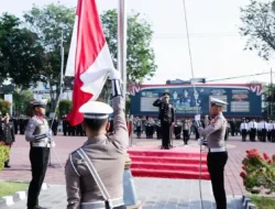 Upacara HUT ke-81 RI di Gresik Berlangsung Khidmat, Kapolres: Generasi Muda Harus Jadi Penerus Semangat Pahlawan