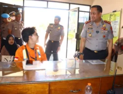 Pastikan Pelayanan Masyarakat Optimal, Kapolres Gresik Cek Polsek Jajaran dan Sat Polairud
