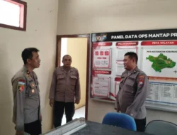 Wakapolres Gresik Cek Pelayanan di Polsek Kebomas, Pastikan Masyarakat Terlayani dengan Baik